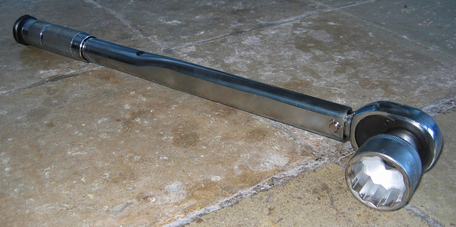 Industrial aluminium piping distribution network